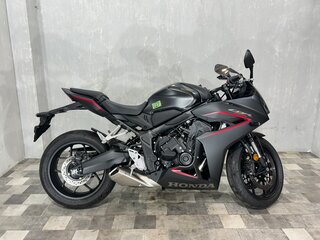 2025 Honda CBR 650R, чёрный, 1185000 рублей, вид 1