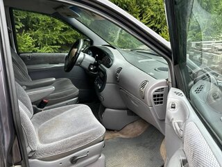 1996 Chrysler Voyager III, серый, 170000 рублей, вид 4