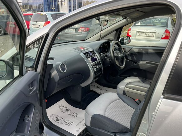 2004 Mitsubishi Colt VI (Z20/Z30), серый, 509000 рублей - вид 10