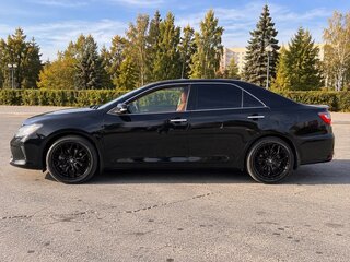 2017 Toyota Camry US Market VII (XV50) Рестайлинг, чёрный, 2690000 рублей, вид 3