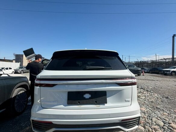 2026 Geely Monjaro (Xingyue L) I, белый, 4200000 рублей - вид 1