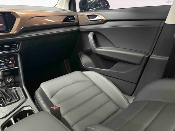 2023 Volkswagen Tharu I, серый, 1890000 рублей - вид 14
