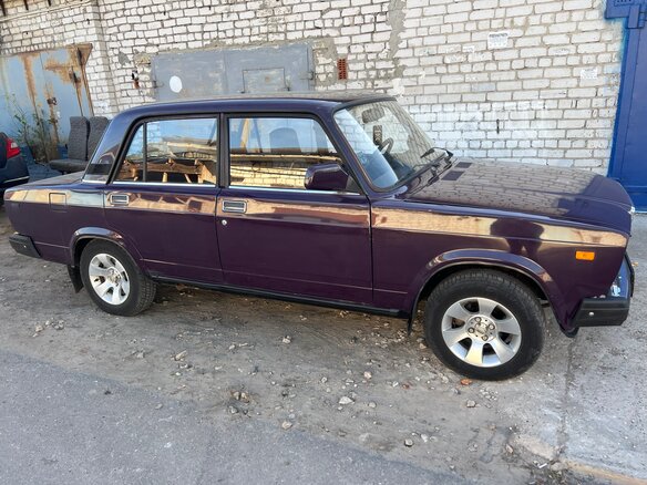 2004 Lada (ВАЗ) 2107, фиолетовый, 150000 рублей - вид 2