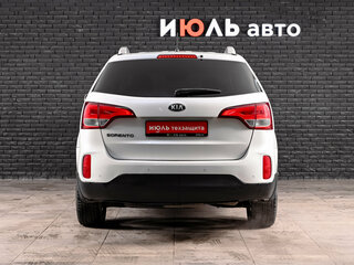 2013 Kia Sorento II Рестайлинг, белый, 1460000 рублей, вид 5