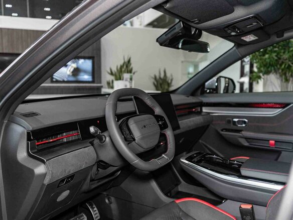 2026 Jetour Dashing I, серый, 2949900 рублей - вид 9