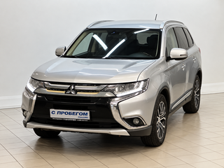 2015 Mitsubishi Outlander III Рестайлинг, серебристый, 1730000 рублей, вид 1