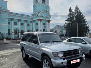 1998 Mitsubishi Pajero II Рестайлинг, серебристый, 700000 рублей, вид 3