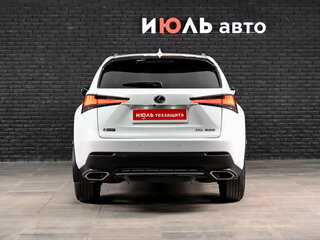 2021 Lexus NX 300 I Рестайлинг, белый, 4220000 рублей, вид 5