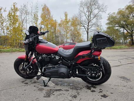 2019 Harley-Davidson Fat Bob, красный, 2500000 рублей, вид 4