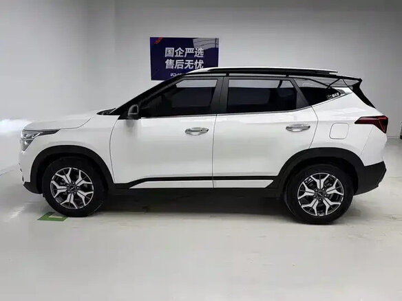 2021 Kia KX3, белый, 1323000 рублей - вид 8
