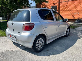 2001 Toyota Vitz I (P10), серый, 240000 рублей, вид 3