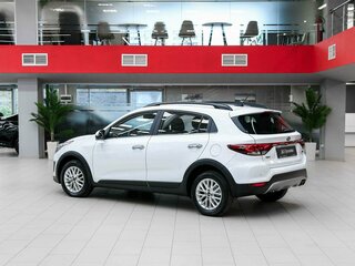 2020 Kia Rio X-Line IV, белый, 1450000 рублей, вид 4