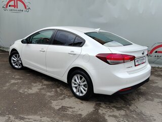 2019 Kia Cerato III Рестайлинг (Classic), белый, 1399000 рублей, вид 3