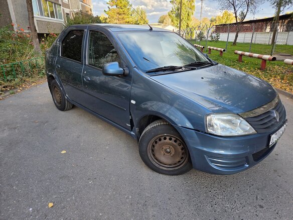 2013 Renault Logan I Рестайлинг, синий, 265000 рублей - вид 1