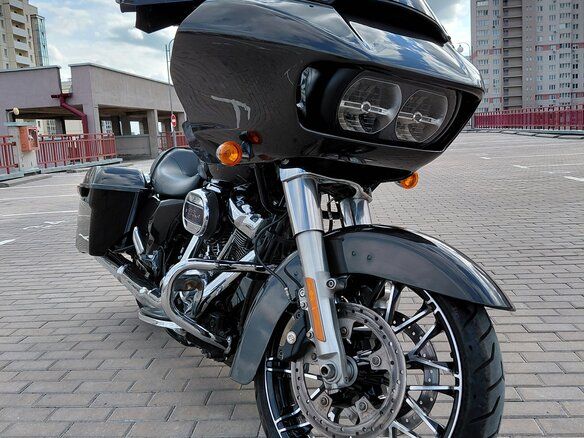 2022 Harley-Davidson Road Glide, серый, 1360000 рублей - вид 16