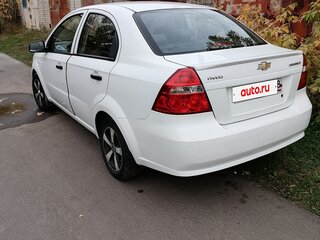 2011 Chevrolet Aveo I Рестайлинг, белый, 240000 рублей, вид 5