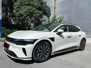 2025 Zeekr 007 GT 75 kWh, белый, 5965000 рублей, вид 3