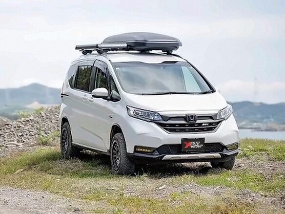2023 Honda Freed+ II Рестайлинг, белый, 1150000 рублей - вид 1
