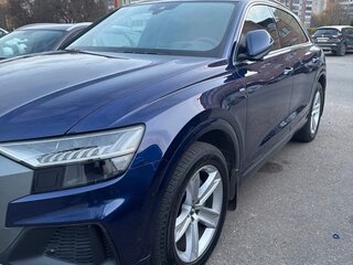 2021 Audi Q8 45 TDI I (4M), синий, 8500000 рублей, вид 1