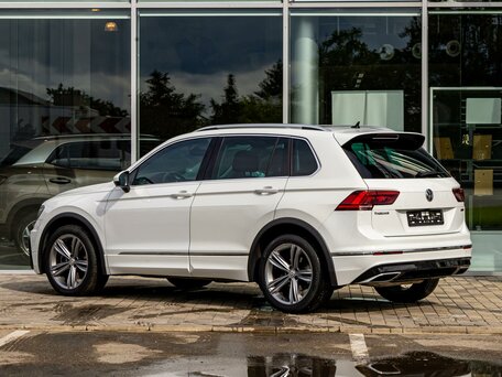 2020 Volkswagen Tiguan II, белый, 2795000 рублей, вид 4