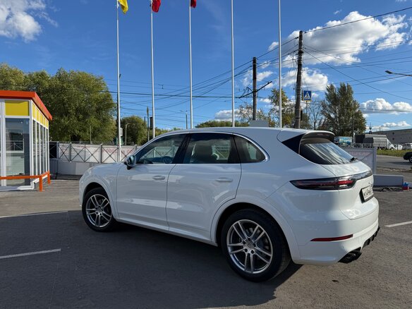 2021 Porsche Cayenne III, белый, 9500000 рублей - вид 9