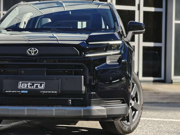 2026 Toyota RAV4 VI (XA60), чёрный - вид 10
