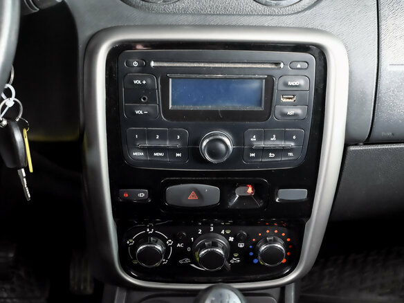 2014 Renault Duster I, чёрный, 900000 рублей - вид 12