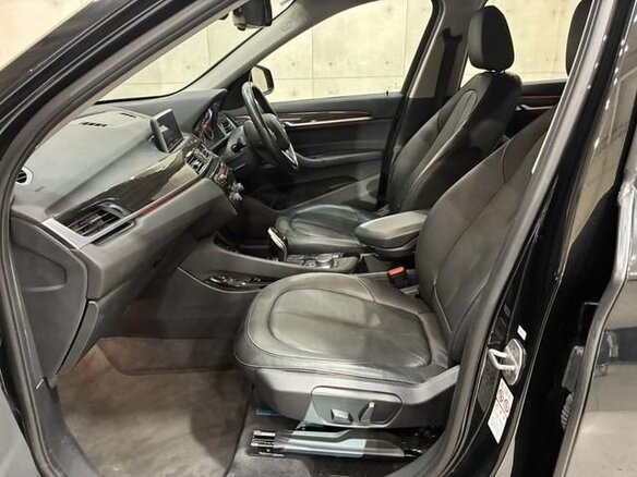 2017 BMW X1 18i sDrive II (F48), чёрный, 1390005 рублей - вид 10