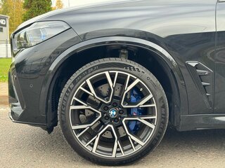 2021 BMW X5 M Competition III (F95), чёрный, 10500000 рублей, вид 4