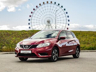 2015 Nissan Tiida II, красный, 1000000 рублей, вид 1