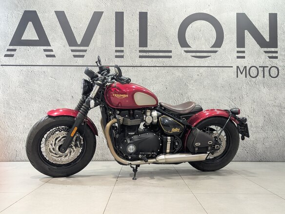 2022 Triumph Bonneville Bobber, красный, 1490000 рублей - вид 11