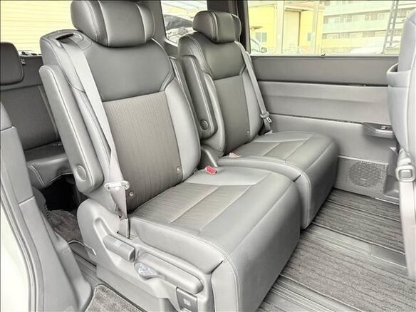 2023 Honda Stepwgn Spada VI, белый, 2325000 рублей - вид 12