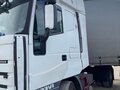 2002 Iveco EuroStar, белый, 2550000 рублей - вид 2