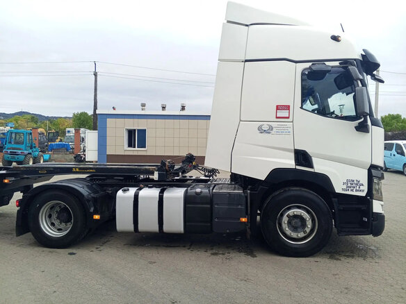 2018 Renault T-Series, белый, 6000000 рублей - вид 1
