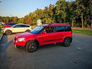 2010 Skoda Yeti I, красный, 500000 рублей, вид 3