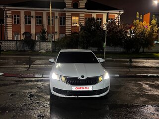 2017 Skoda Octavia III (A7) Рестайлинг, белый, 899000 рублей, вид 2