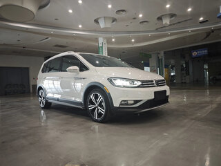 2022 Volkswagen Touran L II, белый, 1760005 рублей, вид 3