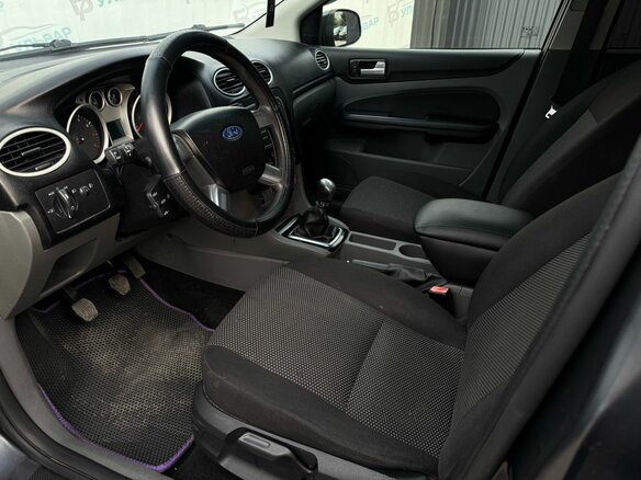 2010 Ford Focus II Рестайлинг, серый, 560000 рублей - вид 6