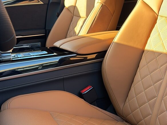 2026 Audi S8 IV (D5) Рестайлинг, чёрный, 27000000 рублей - вид 4