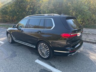 2022 BMW X7 40i I (G07), чёрный, 9500000 рублей, вид 5