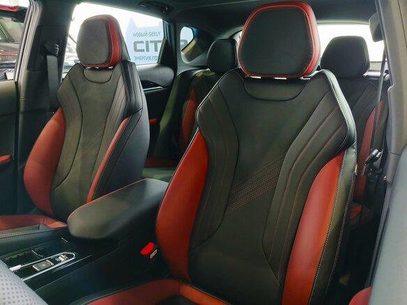 2026 Geely Coolray I Рестайлинг 2, фиолетовый, 2964990 рублей - вид 9