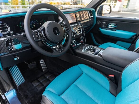 2025 Rolls-Royce Cullinan Black Badge I Рестайлинг (Series II), чёрный, 59990000 рублей - вид 12