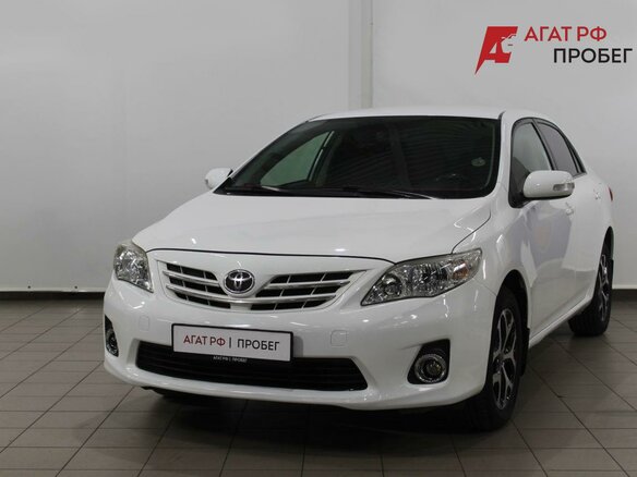 2012 Toyota Corolla X (E140, E150) Рестайлинг, белый, 1150000 рублей