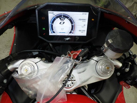 2022 MV Agusta F3 800, красный, 1177000 рублей - вид 8