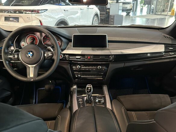2018 BMW X5 30d III (F15), чёрный, 4399000 рублей - вид 23