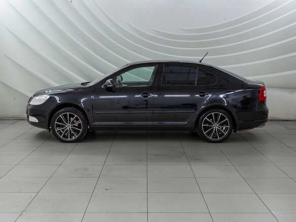 2012 Skoda Octavia II (A5) Рестайлинг, чёрный - вид 3