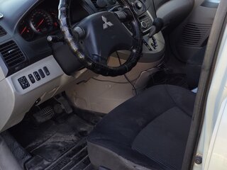 2007 Mitsubishi Grandis I, серебристый, 500000 рублей, вид 5