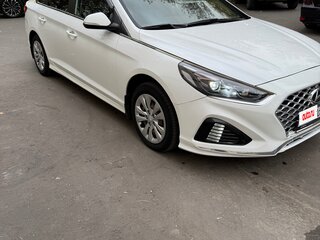 2019 Hyundai Sonata VII (LF) Рестайлинг, жёлтый, 999999 рублей, вид 1