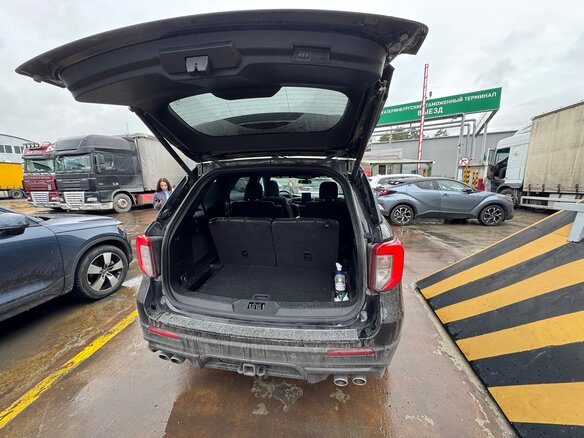 2022 Ford Explorer VI, чёрный, 4550000 рублей - вид 8