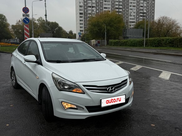 2015 Hyundai Solaris I Рестайлинг, белый, 1100000 рублей - вид 5